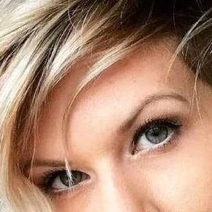 Meet your Posher, Isaura